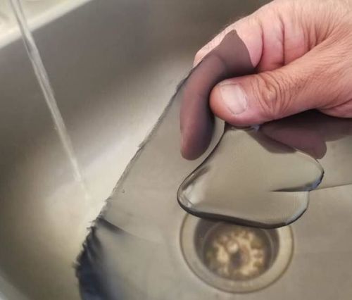 Latest company news about 1000meterwaterproof जाल कपड़े काले प्रकार