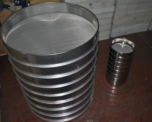 Latest company news about स्टेनलेस स्टील परीक्षण संयुक्त राज्य अमेरिका के लिए sieves
