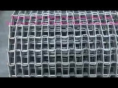 स्टेनलेस स्टील 304 हनीकॉम कन्वेयर बेल्ट ग्रेट वॉल हनीकॉम फ्लैट स्ट्रिप वायर मेष बेल्ट