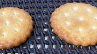 जेड-आकार गर्मी प्रतिरोधी सतत खाद्य ग्रेड स्टेनलेस स्टील 304 कार्बन मेटल बेकिंग कन्वेयर बेल्ट