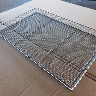 अच्छी कीमत 800x600mm स्टेनलेस स्टील वायर मेश ट्रे भोजन सुखाने, बेकिंग और ठंडा करने के लिए ऑनलाइन