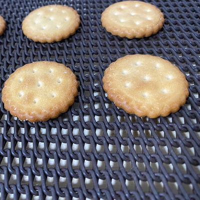 अच्छी कीमत जेड-आकार गर्मी प्रतिरोधी सतत खाद्य ग्रेड स्टेनलेस स्टील 304 कार्बन मेटल बेकिंग कन्वेयर बेल्ट बिस्किट ओवन वायर मेष ऑनलाइन