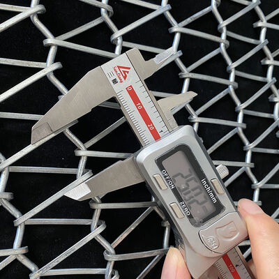 अच्छी कीमत गर्मी प्रतिरोधी धातु जस्ती कार्बन स्टील ड्रायर फ्लैट वायर मेष लकड़ी चिप कन्वेयर बेल्ट ऑनलाइन